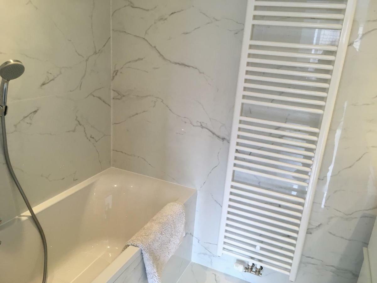 Topfloor Aida 2 bedroom 2 bathroom Free Parking Oostende Buitenkant foto